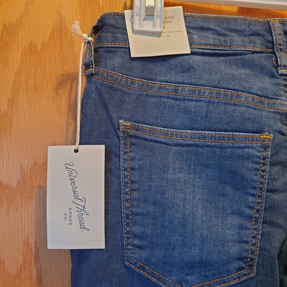 Universal Thread Mid Rise Skinny Jeans Size 2 - Picture 3 of 6